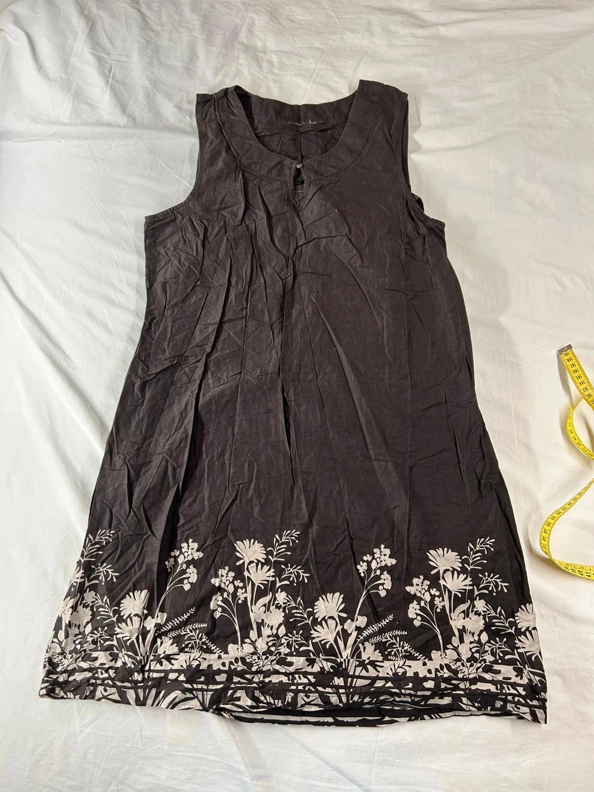 Robe d’été longue marron à motifs beige vintage